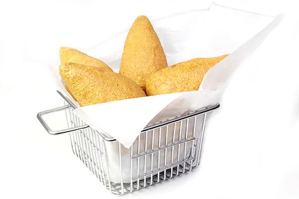 Como o cesto gourmet para servir petiscos pode aumentar a produtividade na cozinha profissional